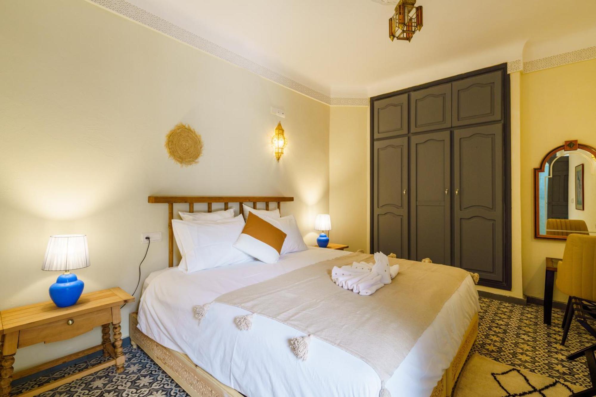 Riad 4 Chambres - Piscine & Petit Dejeuner Gratuit - Wifi Fibre Optique مراكش المظهر الخارجي الصورة