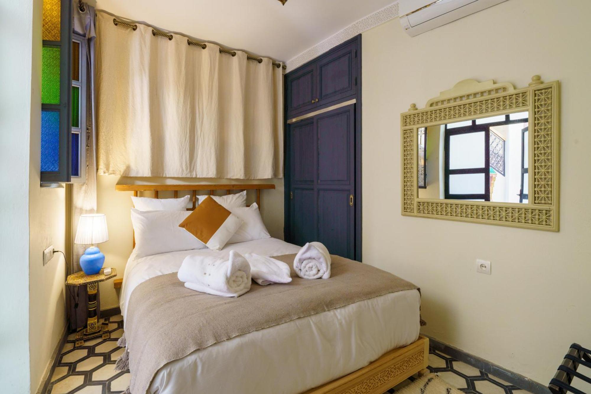 Riad 4 Chambres - Piscine & Petit Dejeuner Gratuit - Wifi Fibre Optique مراكش المظهر الخارجي الصورة