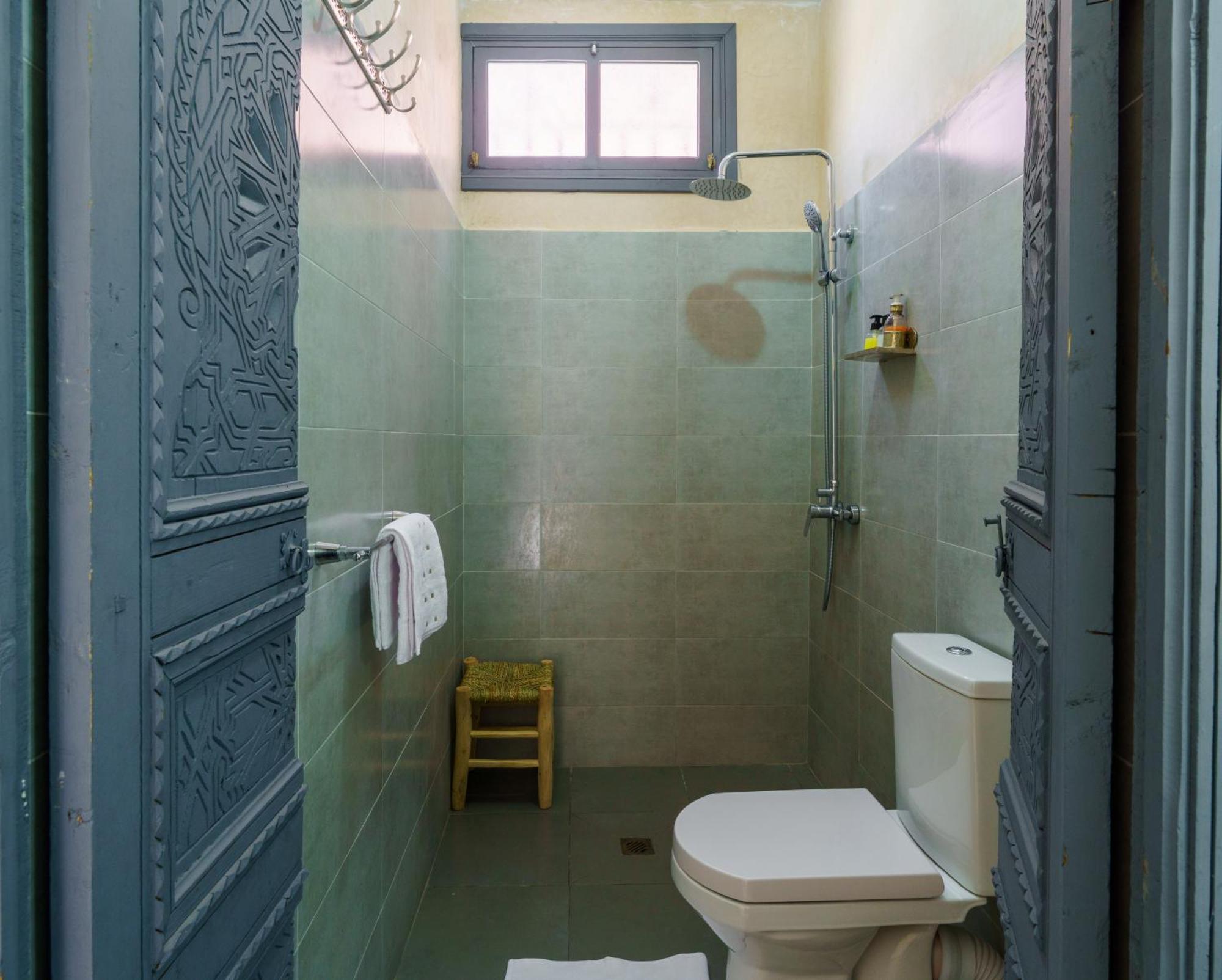 Riad 4 Chambres - Piscine & Petit Dejeuner Gratuit - Wifi Fibre Optique مراكش المظهر الخارجي الصورة