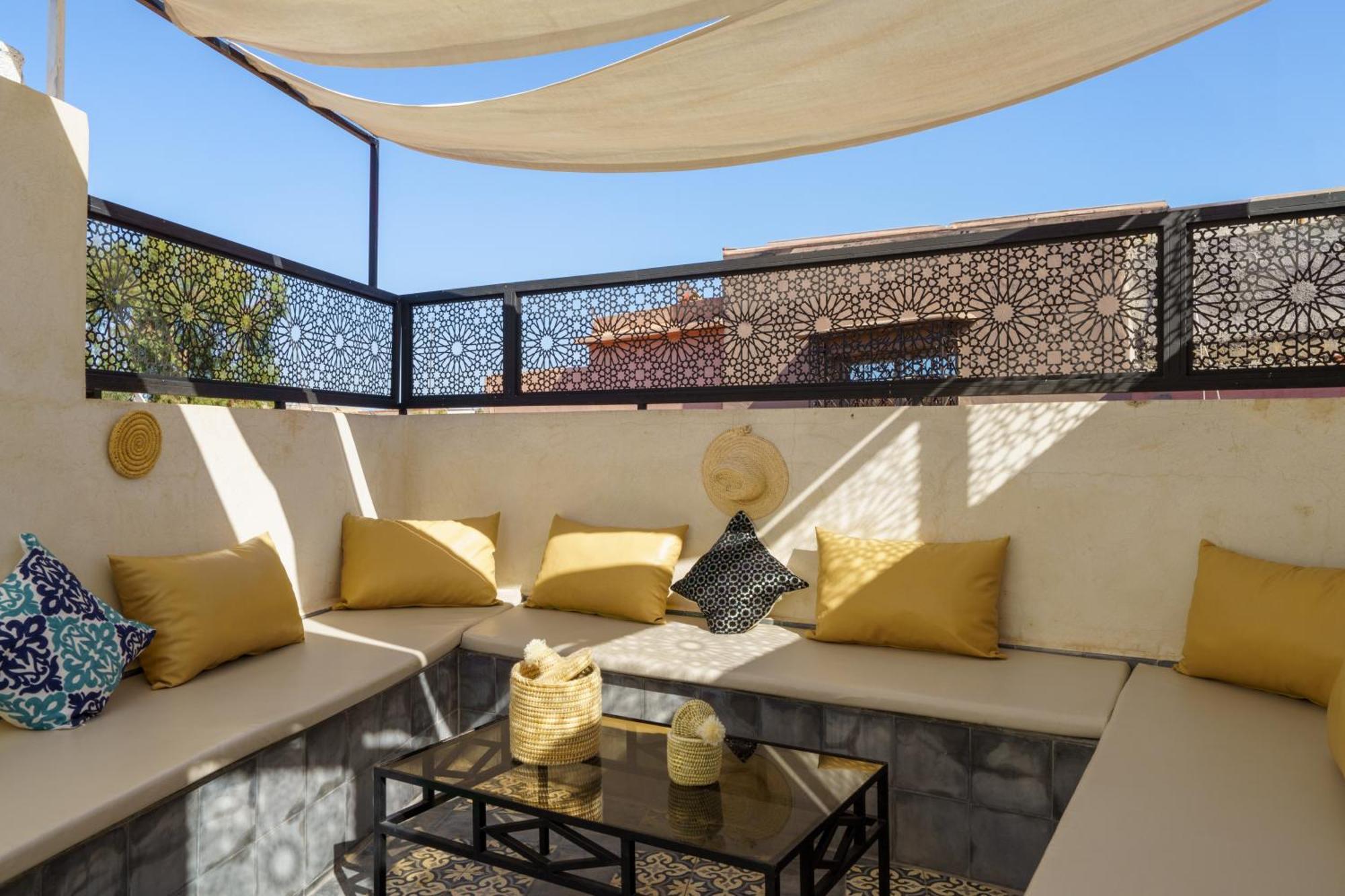 Riad 4 Chambres - Piscine & Petit Dejeuner Gratuit - Wifi Fibre Optique مراكش المظهر الخارجي الصورة
