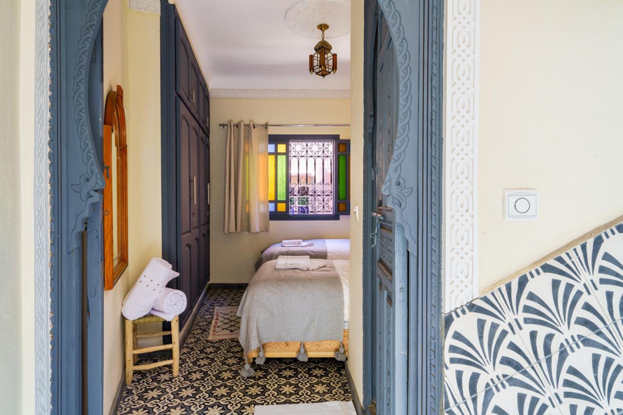 Riad 4 Chambres - Piscine & Petit Dejeuner Gratuit - Wifi Fibre Optique مراكش المظهر الخارجي الصورة