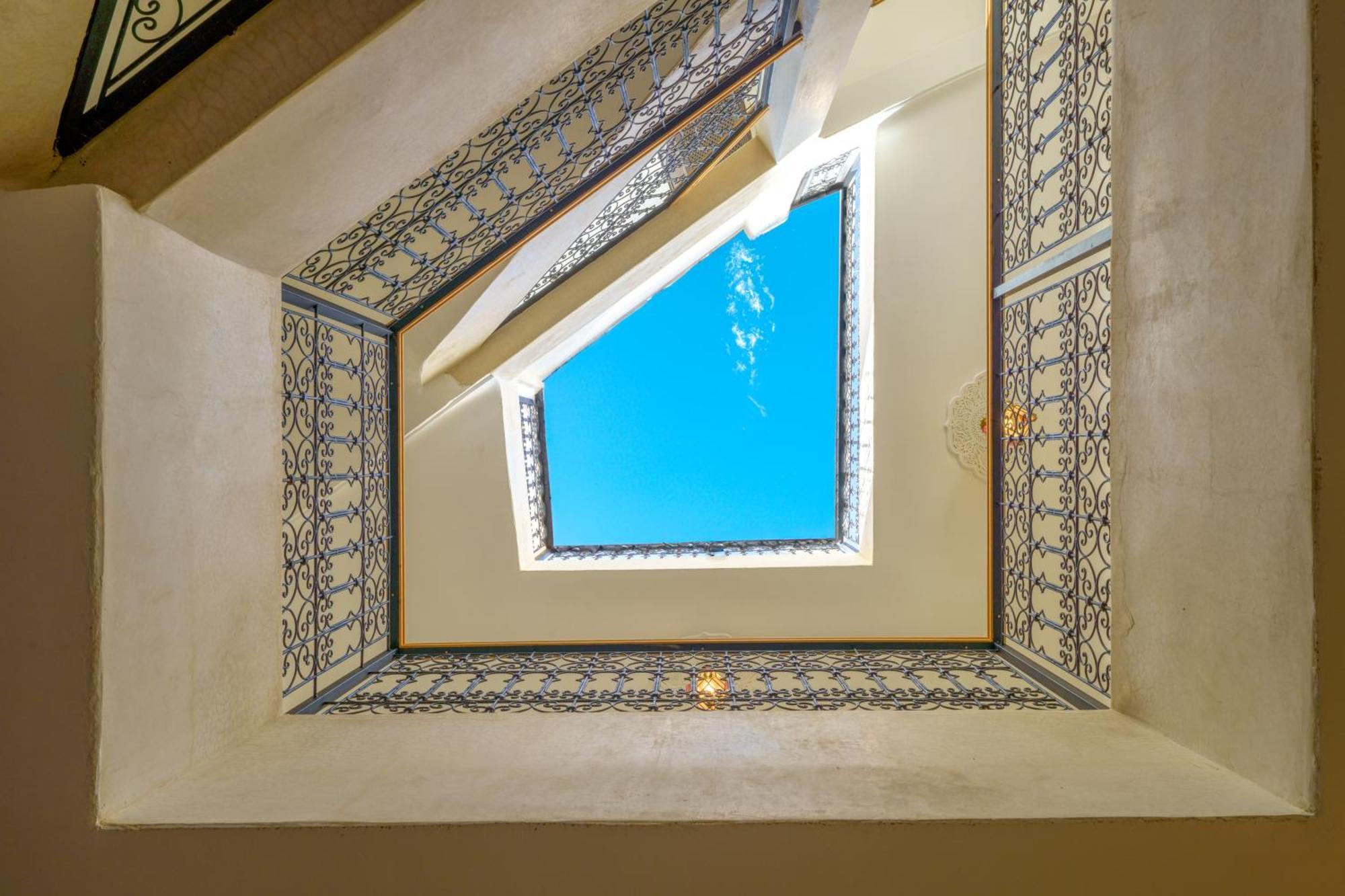 Riad 4 Chambres - Piscine & Petit Dejeuner Gratuit - Wifi Fibre Optique مراكش المظهر الخارجي الصورة