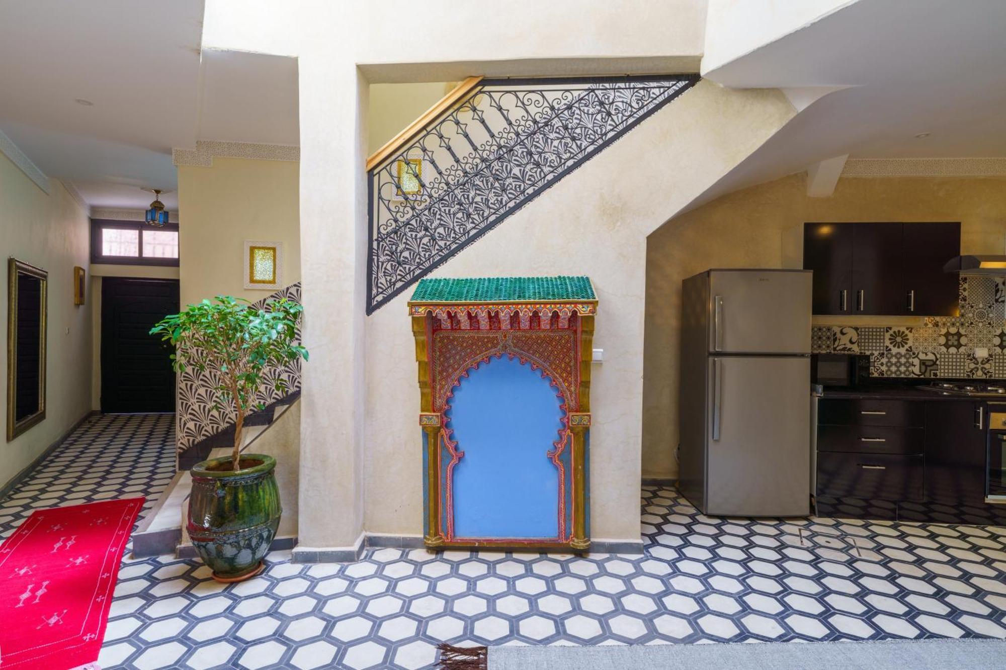 Riad 4 Chambres - Piscine & Petit Dejeuner Gratuit - Wifi Fibre Optique مراكش المظهر الخارجي الصورة