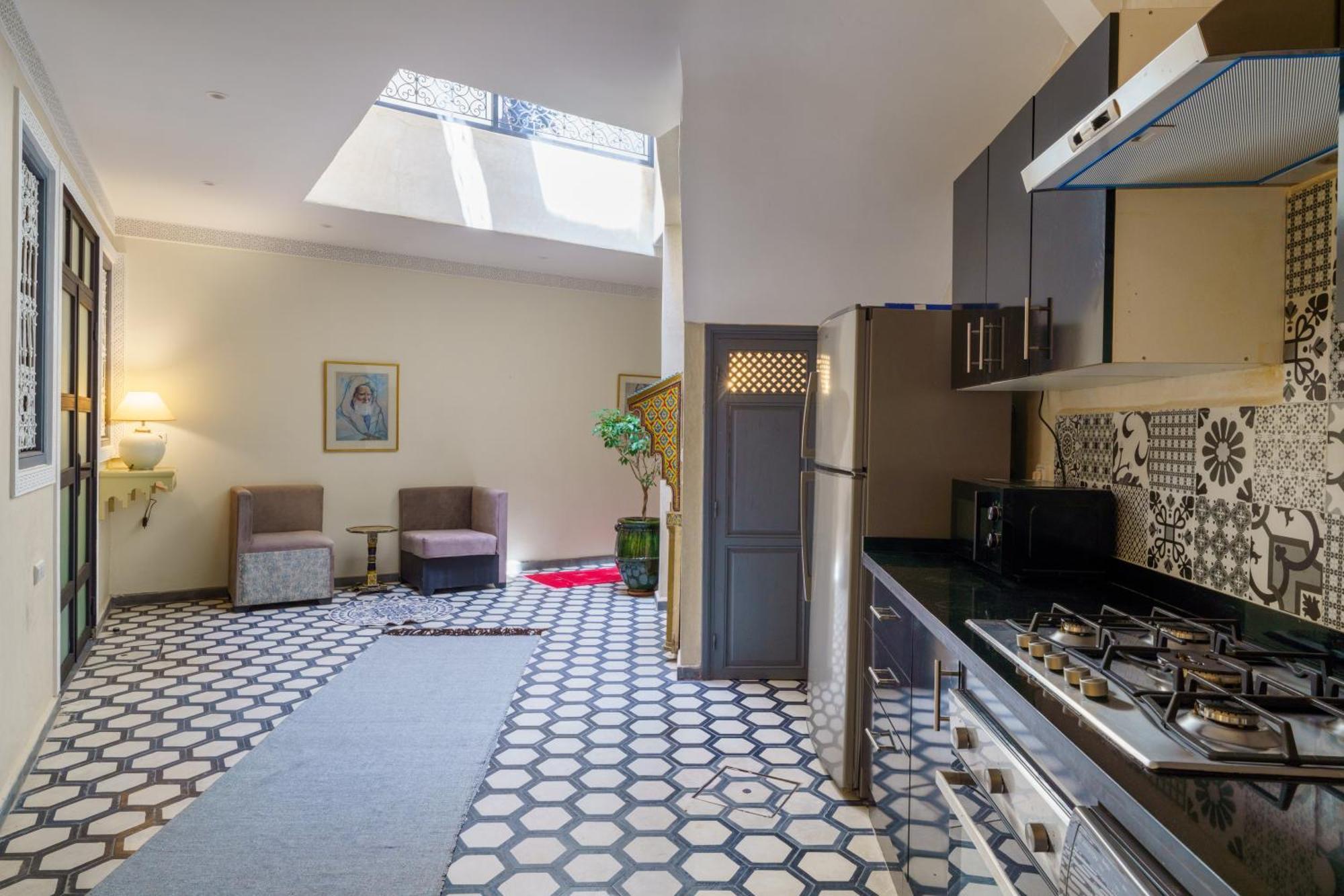Riad 4 Chambres - Piscine & Petit Dejeuner Gratuit - Wifi Fibre Optique مراكش المظهر الخارجي الصورة