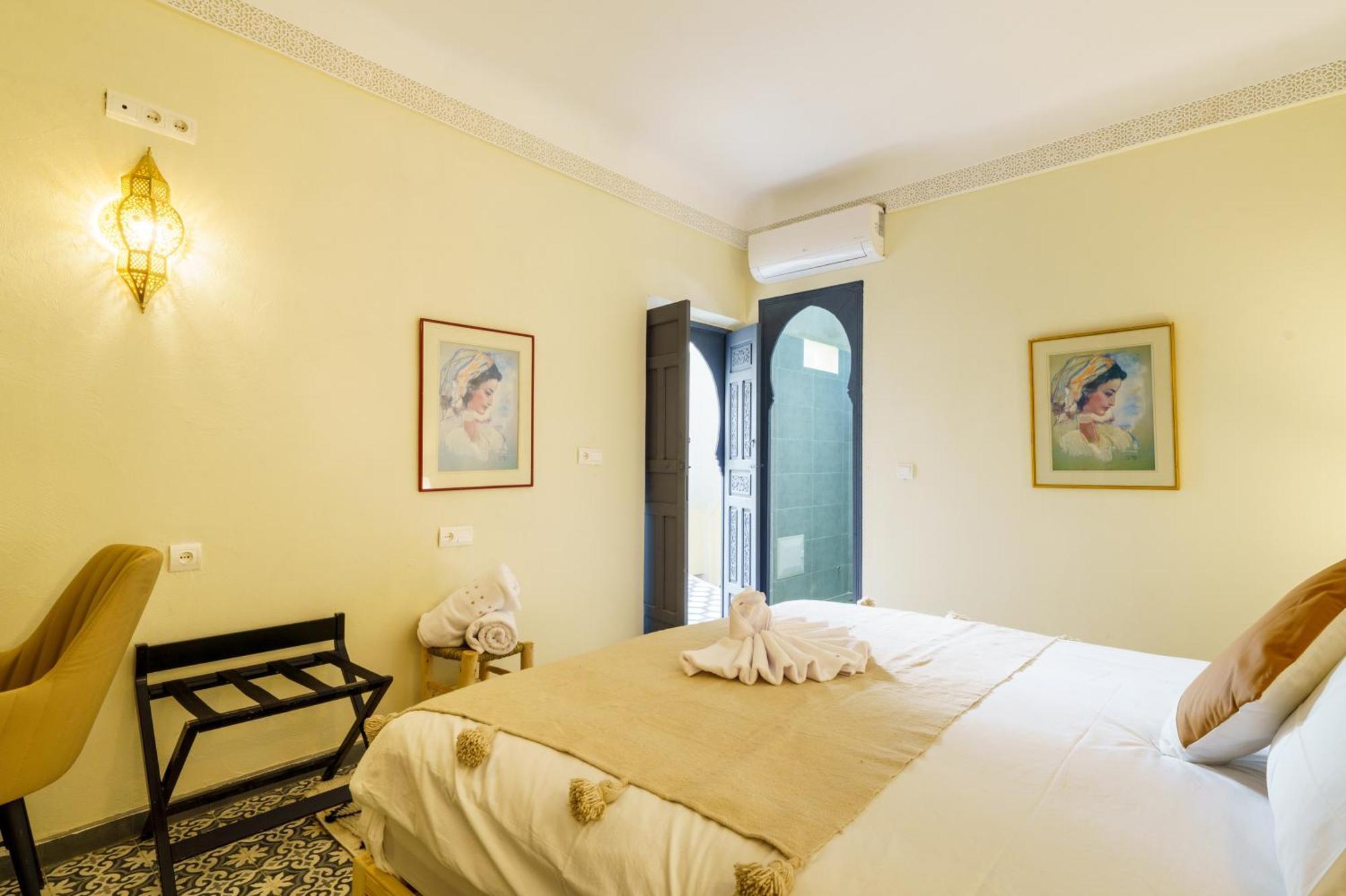 Riad 4 Chambres - Piscine & Petit Dejeuner Gratuit - Wifi Fibre Optique مراكش المظهر الخارجي الصورة