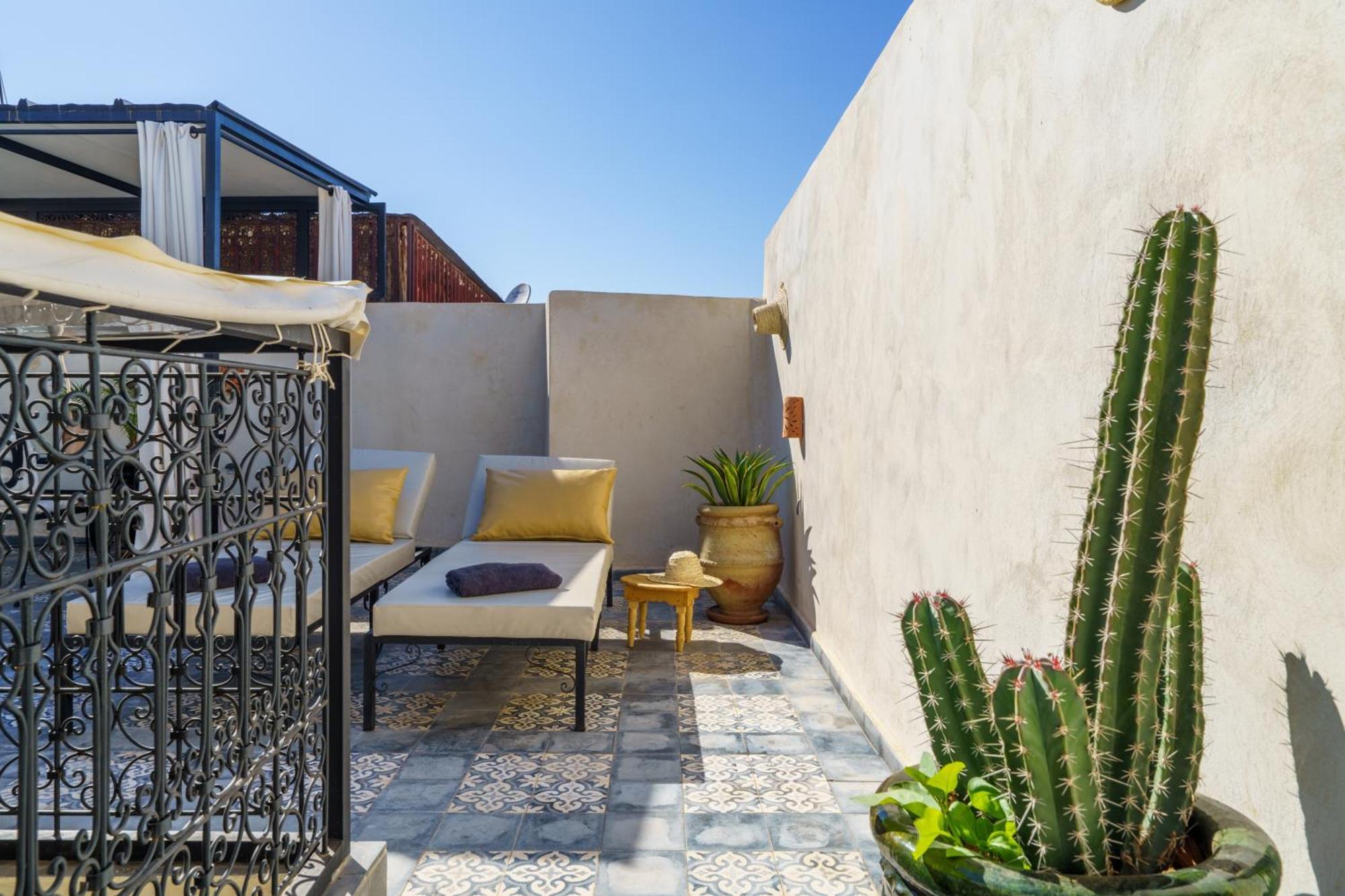 Riad 4 Chambres - Piscine & Petit Dejeuner Gratuit - Wifi Fibre Optique مراكش المظهر الخارجي الصورة