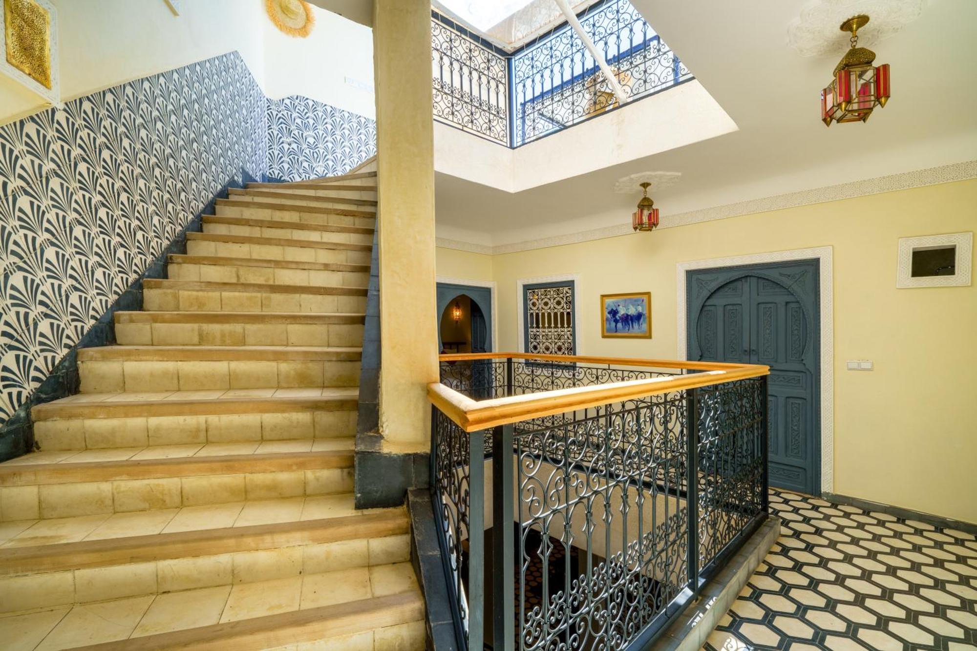 Riad 4 Chambres - Piscine & Petit Dejeuner Gratuit - Wifi Fibre Optique مراكش المظهر الخارجي الصورة