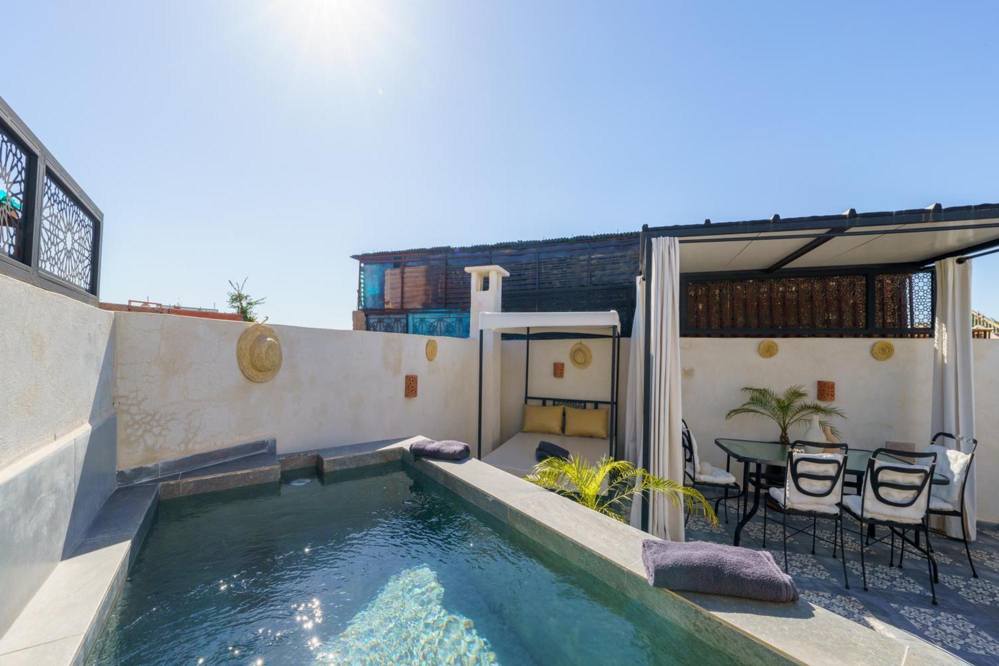 Riad 4 Chambres - Piscine & Petit Dejeuner Gratuit - Wifi Fibre Optique مراكش المظهر الخارجي الصورة
